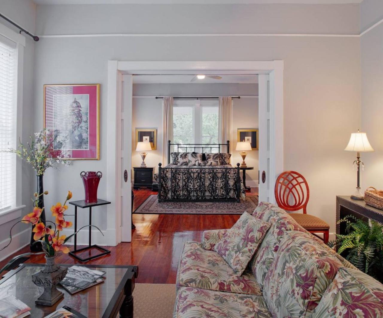 420Waldburg A - Modern Apt With Southern Charm Blocks From Forsyth Apartment Savannah Luaran gambar