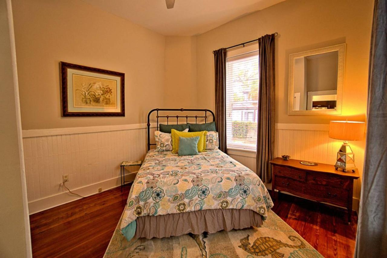 420Waldburg A - Modern Apt With Southern Charm Blocks From Forsyth Apartment Savannah Luaran gambar